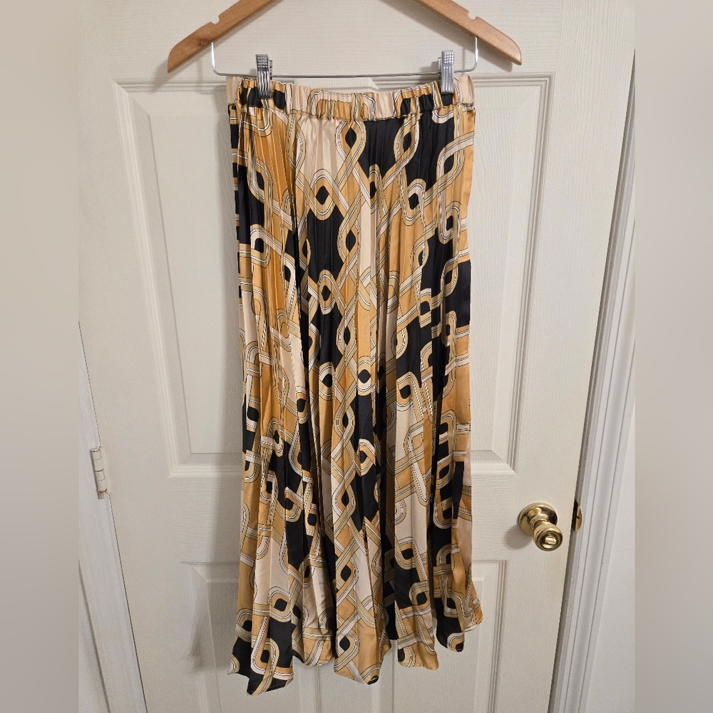 Richard Allan H&M Women's Black And Gold Print Maxi Pleated Skirt Size Small NWT